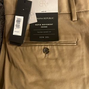 Banana Republic Rapid Movement Chino 32-30